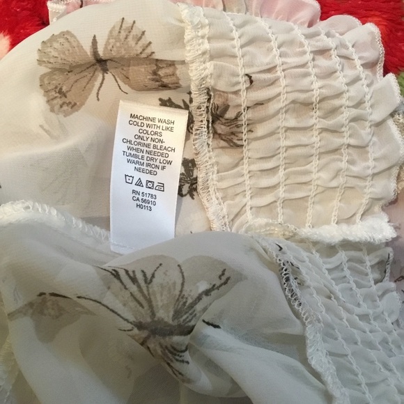 SOLD MAURICE’S NWT small sheer butterfly tank - Picture 9 of 13